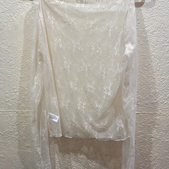 White Lace Long Sleeve Turtle Neck with Lettuce Hem - Size S - Picture 4 of 4